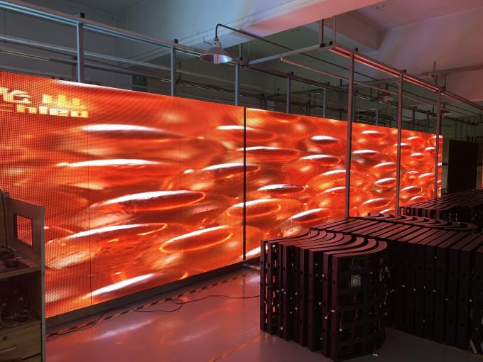 Display pubblicitario trasparente all'interno Display LED trasparente all'interno 1